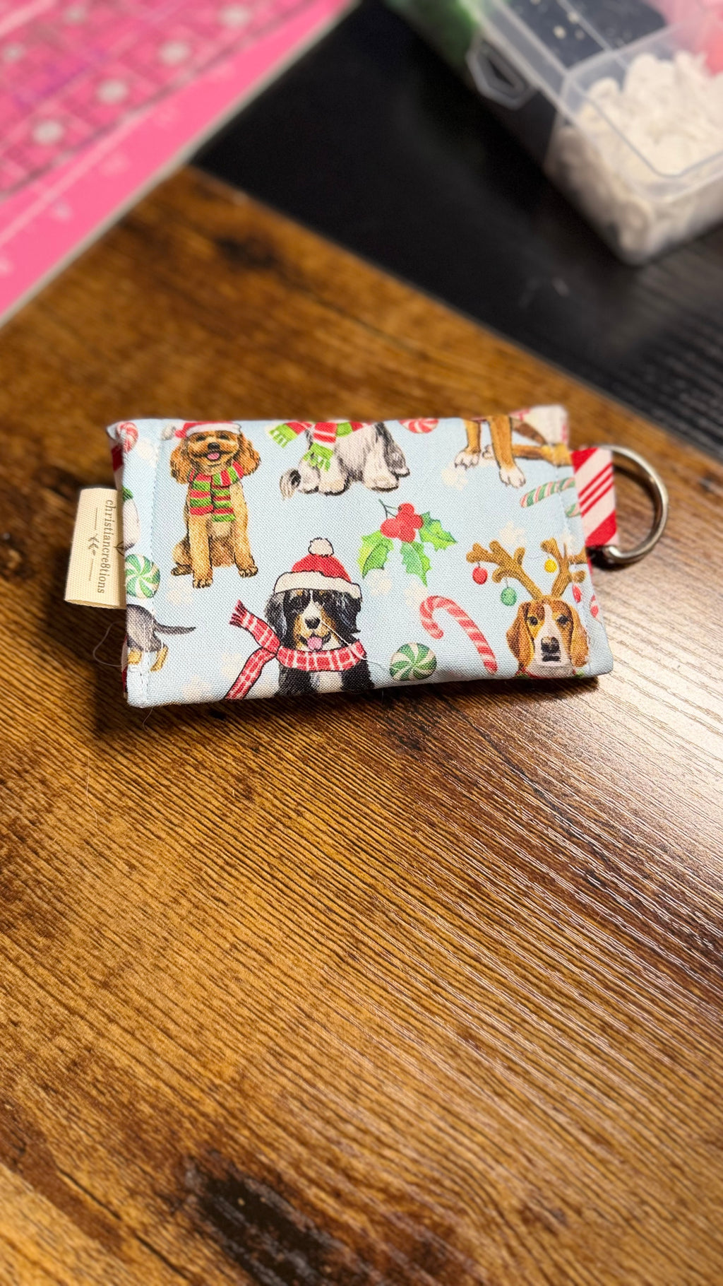 🎄 Christmas Dog Fabric Snap Wallet~
Handmade ID Card Holder D-Ring